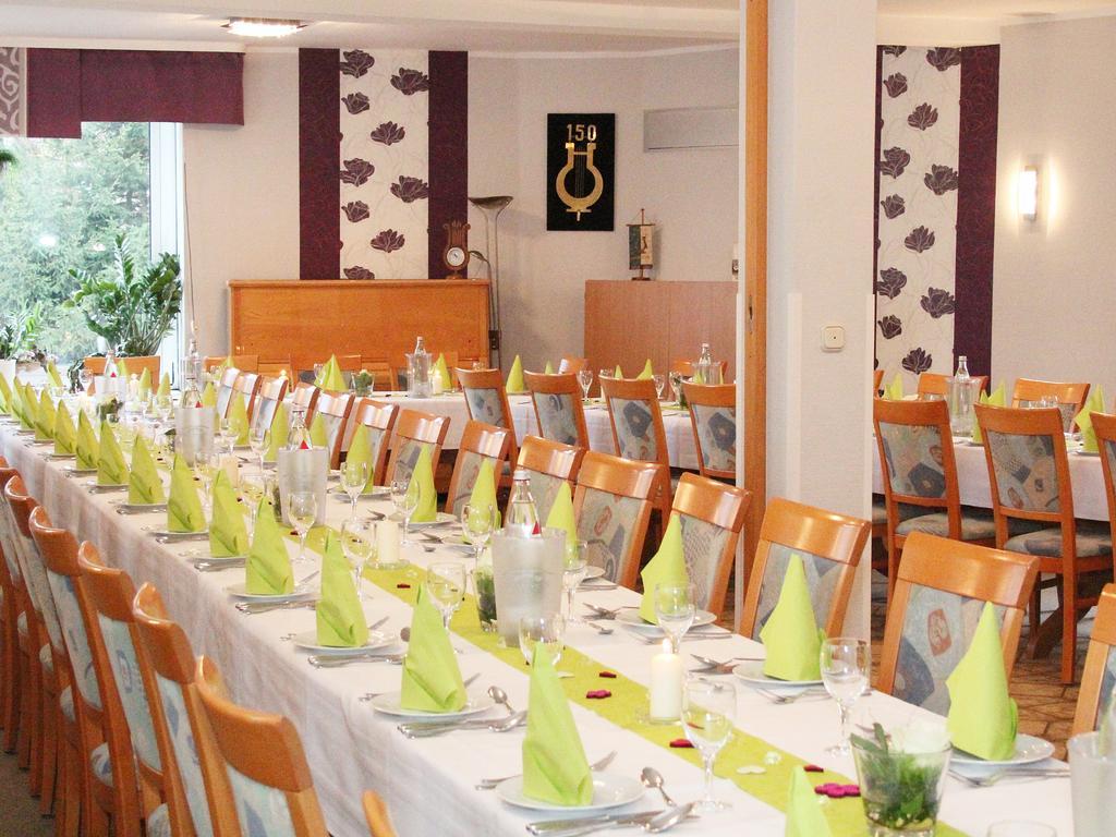 Landhotel Weinrich Naumburg  Bagian luar foto